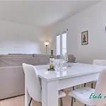 Casa Monique