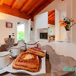Apartment Casa Monique Desenzano del Garda